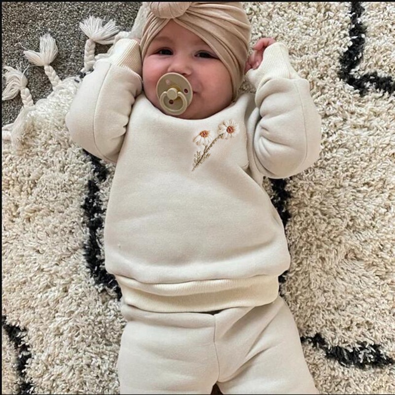Winter Clothing Activity - Set di Abbigliamento Autunno Inverno per
