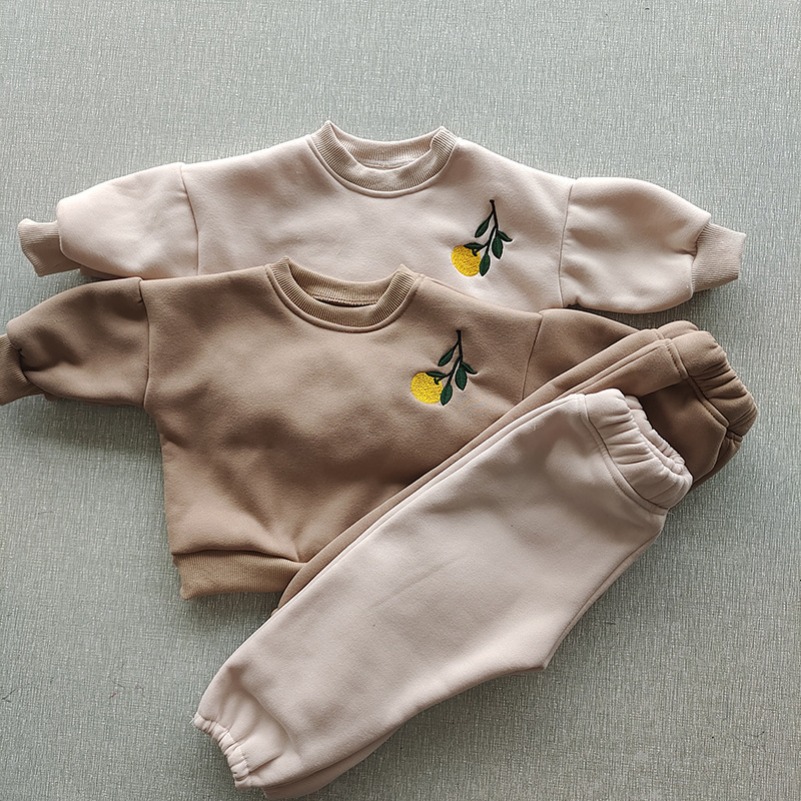Set di Abbigliamento Autunno I - Winter Clothing Activity recensione e prezzo