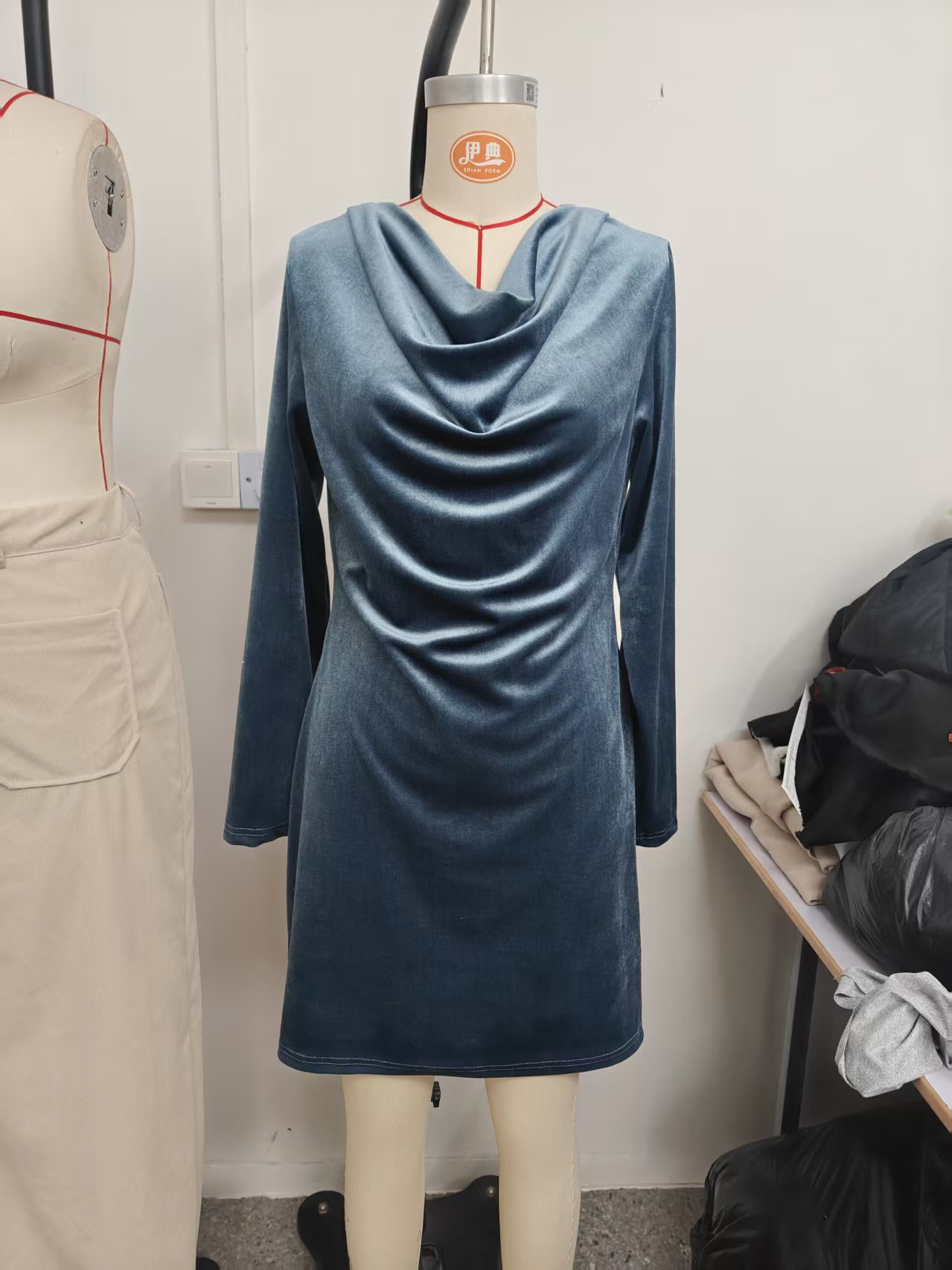 Moda Donna Autunno-Inverno 202 - Winter Clothing Colors 2026 recensione e prezzo