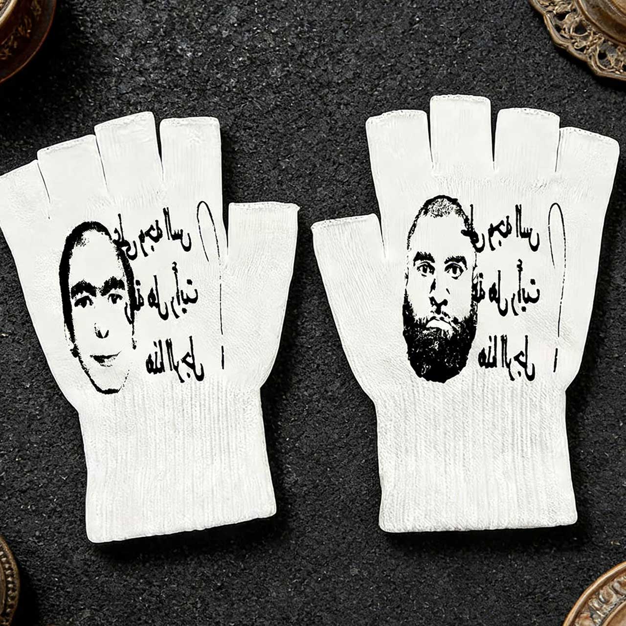 Guanti senza dita con stampa r - Knit Glove Touch Screen recensione e prezzo